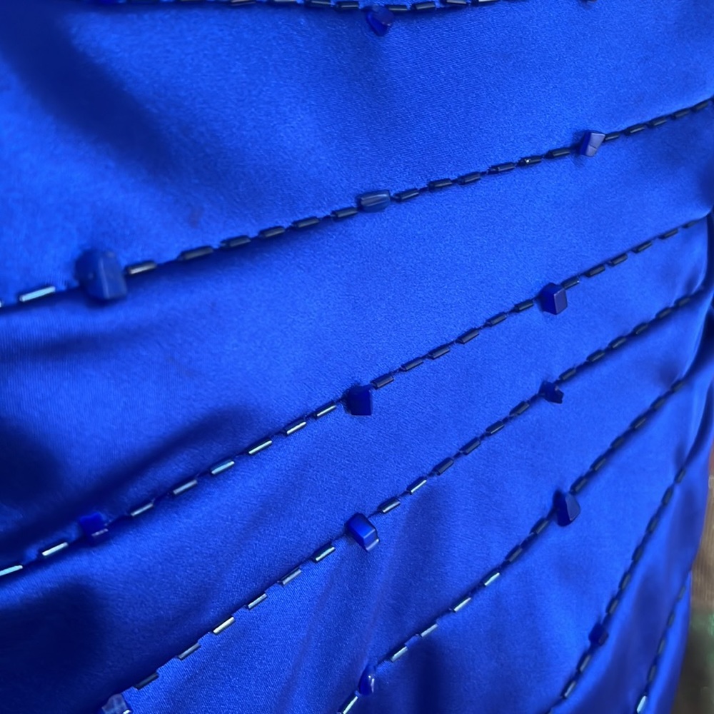 Dress - Picture 5 of 5